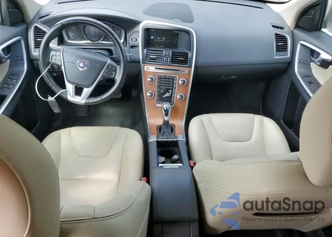 2016 Volvo Xc60 T5 Platinum из США, поврежденный, VIN YV4612RM2G2868960